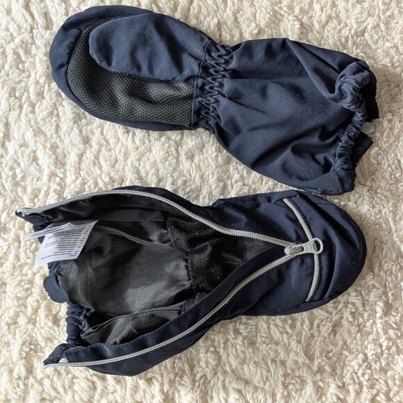 Polarn O. Pyret Fleece Lined Shell Cuff Zip Mittens Size 1-2 Yrs - Picture 2 of 5